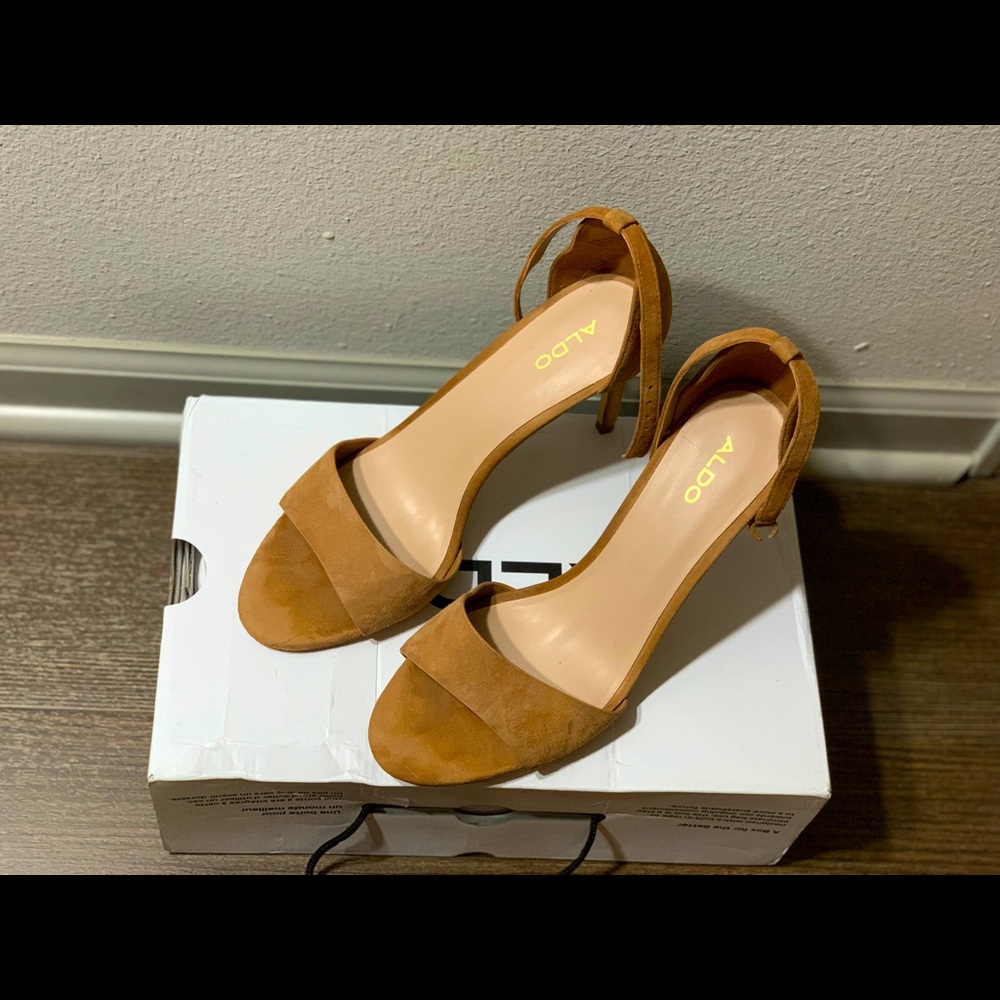 Aldo tan brand new heels